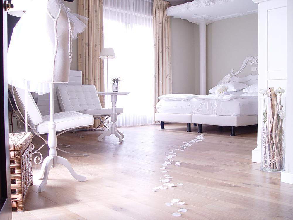 Hotel Huys Van Heusden Астен Екстериор снимка